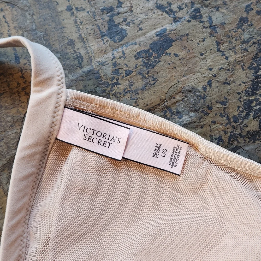 Victoria's Secret Cream Body by Victoria Lace Bralette (Large) - Picture 6 of 6